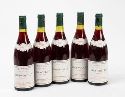 CLOS-VOUGEOT
5 bottles, 1982.
Domaine Clair-Daü.
Levels...