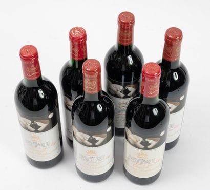 CHÂTEAU MOUTON ROTHSCHILD
6 bottles, 1986.
GCC1...