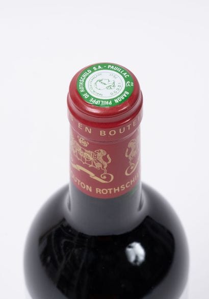 CHÂTEAU MOUTON ROTHSCHILD
1 bottle, 1999.
GCC1...