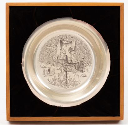 D'après Raymond PEYNET (1908-1999)
Assiette,...
