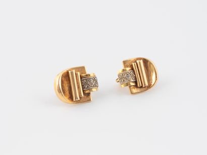 Pair of architectural earrings in yellow...