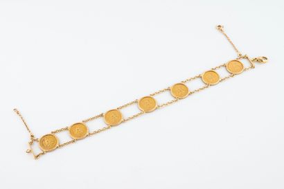 Bracelet en or jaune (750) composé de 7 pièces...