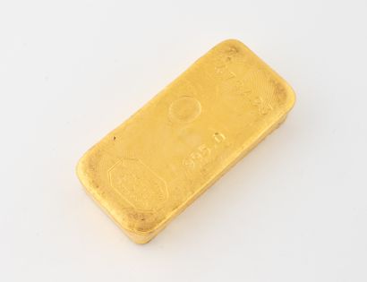 Gold ingot n° 479493.
Gold title 995/1000...