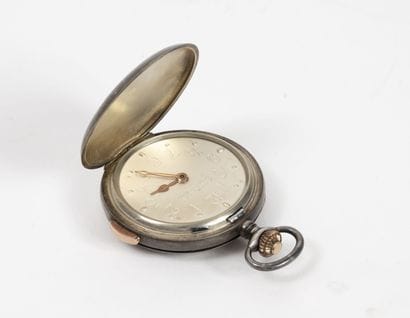 ANGELUS, Le Locle
Red Cross silver-plated...