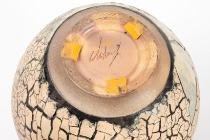 Claude CHAMPY (1944)
Vase.
Enameled stoneware.
Signed...