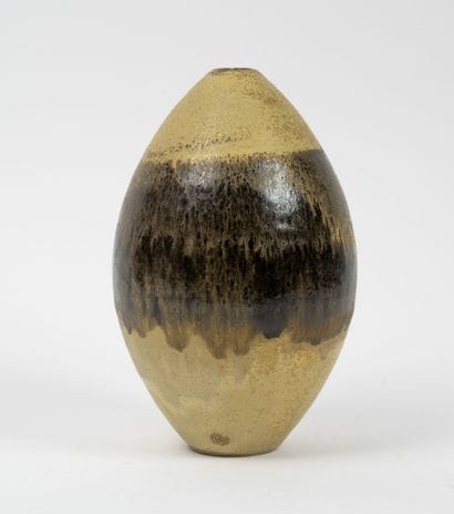 Daniel DE MONTMOLLIN (1921)
Vase.
Enameled...