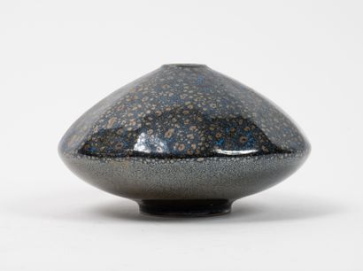 Daniel DE MONTMOLLIN (1921)
Vase.
Enameled...
