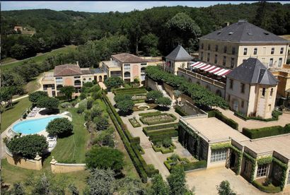 1 nuit pour 2 personnes en suite Junior au...
