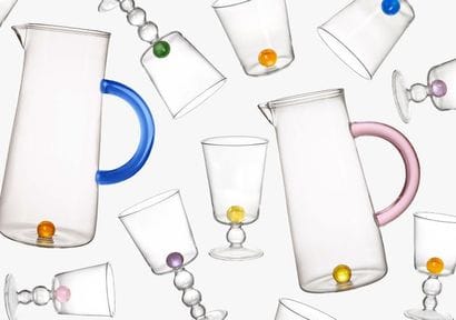 Une carafe et 12 verres créés par India Mahdavi...