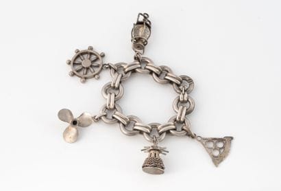 Large articulated bracelet in silver (925)...