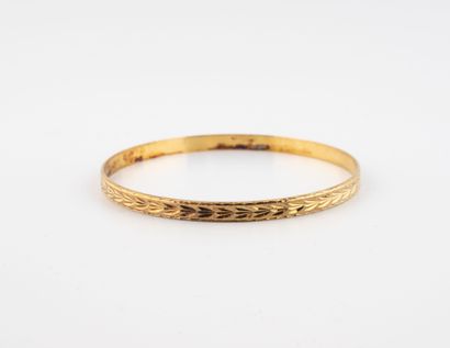 Gilt silver (min.800) bangle with a frieze...