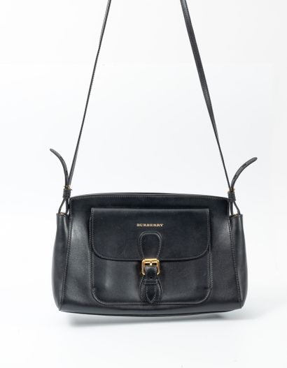 BURBERRY
Black leather bag with magnetic...