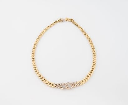 Collier en or jaune (750) à maille gourmette...