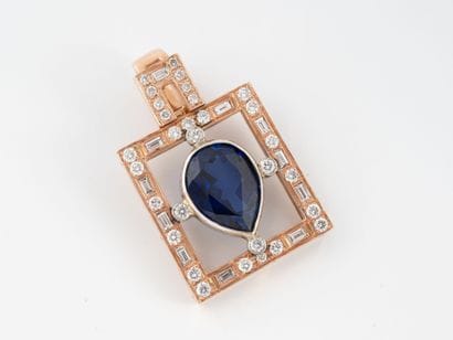 Pendentif rectangulaire en or rose (585)...