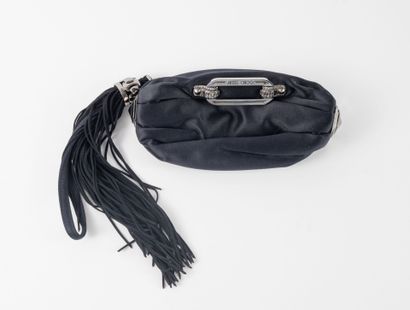 JIMMY CHOO
Oval-shaped evening clutch in...