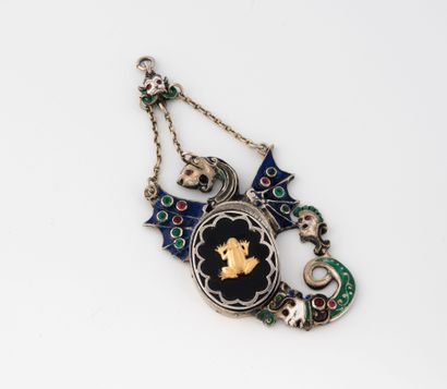 Important pendentif en argent (min. 800)...