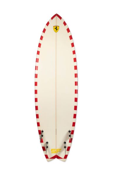 FERRARI
Fiberglass surfboard with four fins....