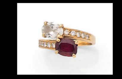Jolie bague Toi et Moi en or jaune (750)...
