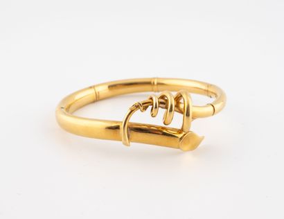 Bracelet jonc ouvrant semi-articulé en or...