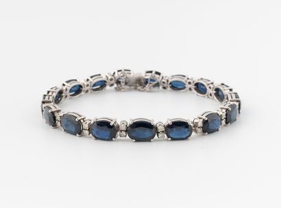 Bracelet articulé en or gris 750 millièmes,...