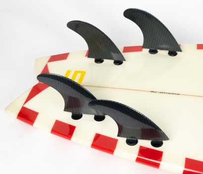 FERRARI
Fiberglass surfboard with four fins....