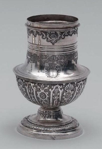 Saupoudroir en argent, manque le haut, de...