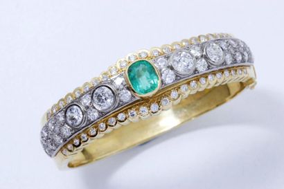 Bracelet jonc rigide ouvrant en or, ornée...