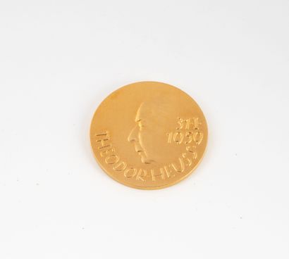 ALLEMAGNE
Médaille Théodor Heuss en or jaune...