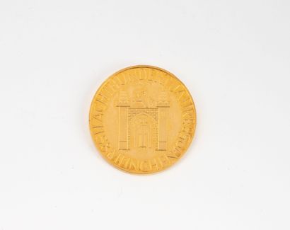 ALLEMAGNE
Médaille en or jaune (750) au profil...