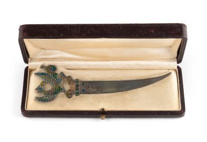 Coupe-papiers en argent (min. 800) et émaux...