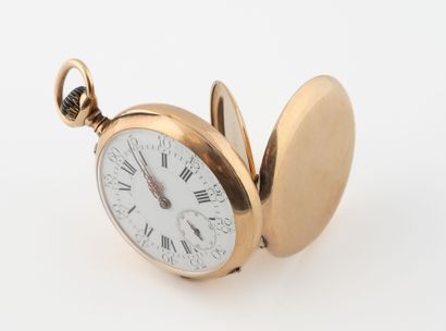 Pocket watch in yellow gold (750). 
White...