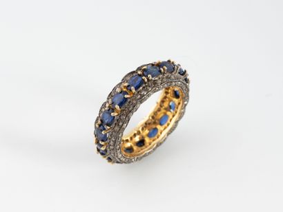 Silver ring (min.800) set with a line of...