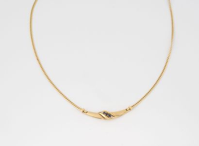 Collier ras de cou en or jaune(750) à maille...