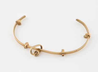 Yellow gold (750) mounting debris.
Total...