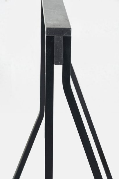 Victoria WILMOTTE (1985)
Table de travail,...