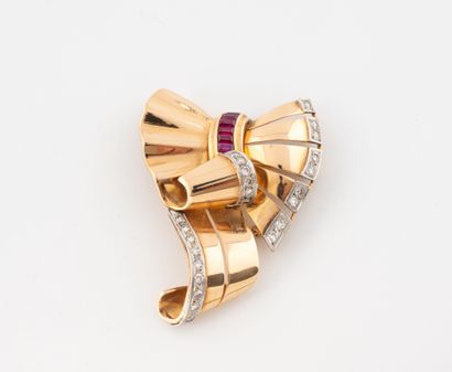 Pink gold (585) and platinum (850) wrap-around...