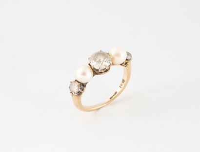 Yellow gold (750) ring set with alternating...