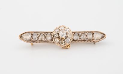 Barrette brooch in yellow gold (750) and...