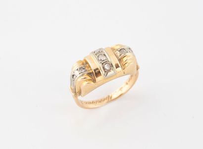 Tank ring in yellow and white gold (750)...