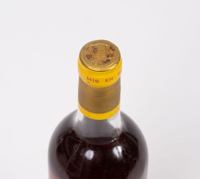 CHÂTEAU YQUEM LUR SALUCES
Une bouteille,...