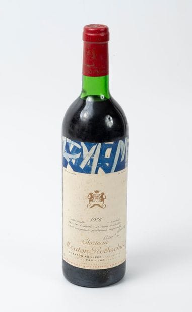 CHÂTEAU MOUTON ROTHSCHILD
1 bouteille, 1976.
GCC1...
