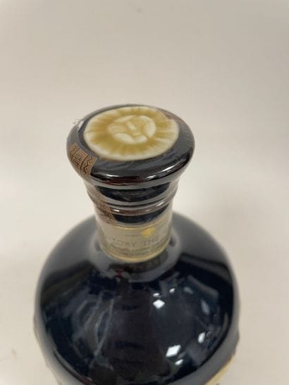 SUNTORY THE WHISKY
1 bouteille.
Flacon en...