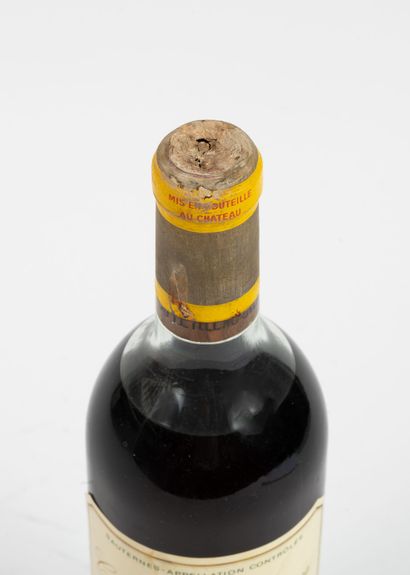 CHÂTEAU D'YQUEM
Une bouteille, 1967.
Lur-Saluces.
Sauternes....