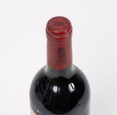 CHÂTEAU LATOUR
Une bouteille, 1984.
GCC1...