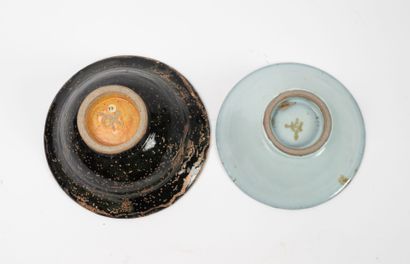 Philippe DUBUC (1947)
Two large bowls on...