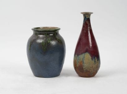 MONTIGNY SUR LOING
Narrow-necked gourd vase.
Enameled...