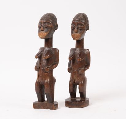 TOGO
Two Ewe statues.
Finely carved wooden...