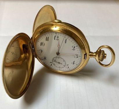 Soap watch in yellow gold (750), with hour-quarter...