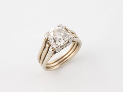 Solitaire ring in white gold (750), the ring...