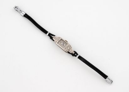 Small ladies' watch in platinum (850), rectangular...